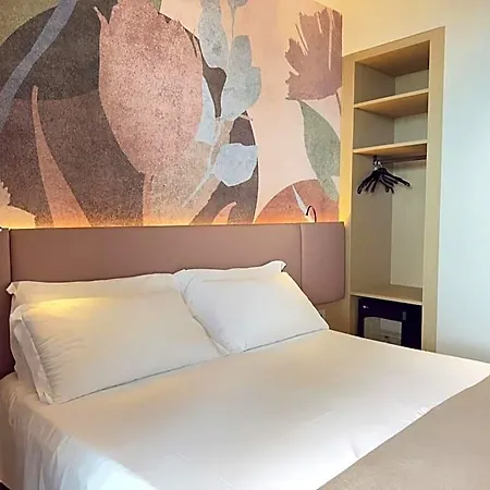 Continental Hotel