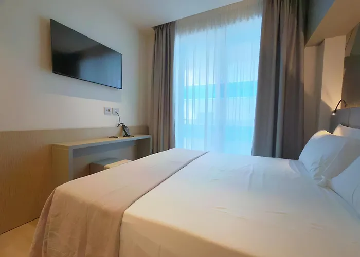 Continental Hotel 3*