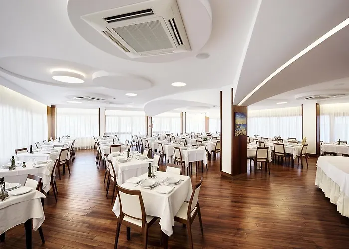 Continental Hotel 3*